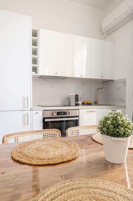 Apartment Charming Port Place Du Pin With Balcony