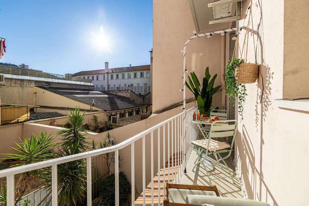 Charming Port Place Du Pin With Balcony *